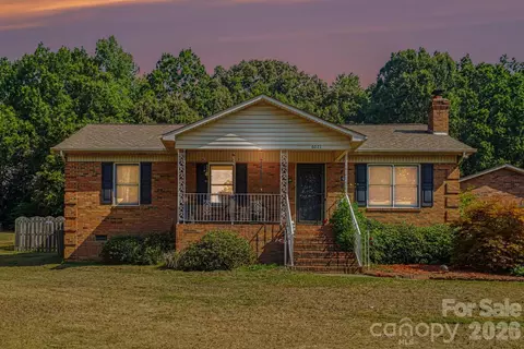 6021 Greyfield Dr, Monroe, NC 28110 photo 2