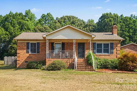 6021 Greyfield Dr, Monroe, NC 28110