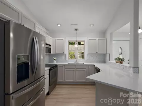 7 Mcgee Ridge Rd, Fairview, NC 28730 photo 9