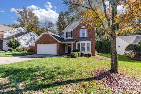 6101 Skyline Dr, Charlotte, NC 28269