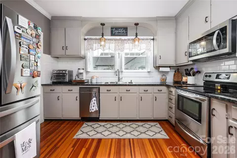 Kitchen - 271 N Main St, Denton, NC 27239 photo 2 of 3