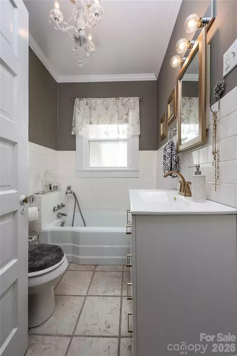 Bath - 271 N Main St, Denton, NC 27239 photo 2 of 3