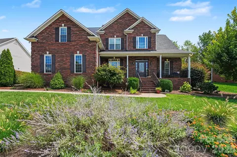 5107 Summerell Ave, Gastonia, NC 28056