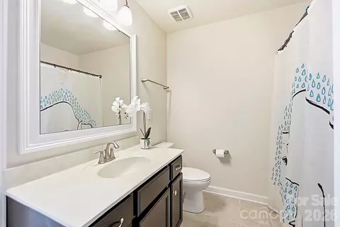 Bath - 2017 Topaz Plz, Davidson, NC 28036 photo 4 of 5