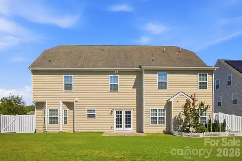 Other - 2017 Topaz Plz, Davidson, NC 28036 photo 8 of 9