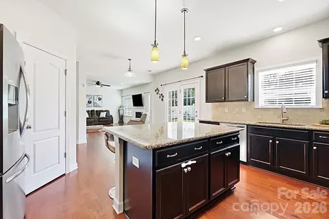 Kitchen - 2017 Topaz Plz, Davidson, NC 28036 photo 5 of 5