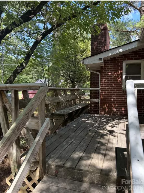 Exterior - 709 Sunset Dr, Salisbury, NC 28147 photo 2 of 6