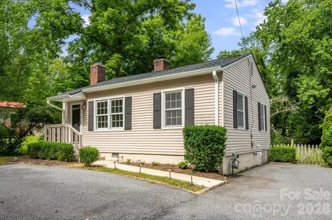 839 Kanuga Rd, Hendersonville, NC 28739