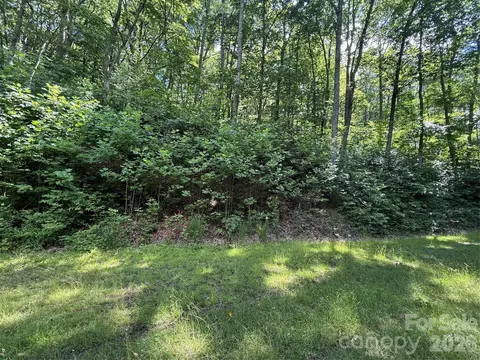999 Hawks Nest 86 Dr #86, Burnsville, NC 28714