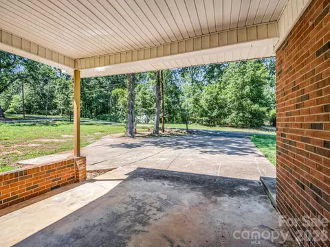 385 Eastview Dr, Bostic, NC 28018 photo 13