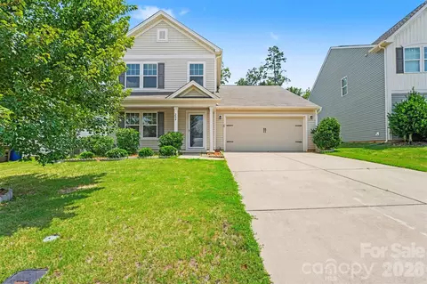 204 Hidden Lakes Rd, Statesville, NC 28677