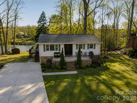 116 Stover Rd, Mooresville, NC 28117