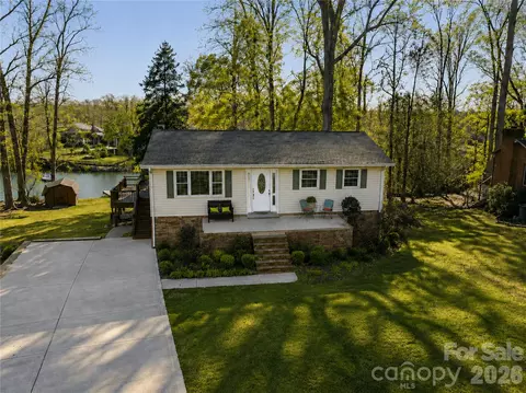 116 Stover Rd, Mooresville, NC 28117