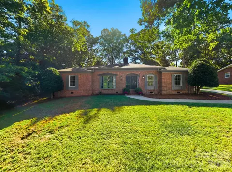1240 10th Street Nw Ln NW, Hickory, NC 28601