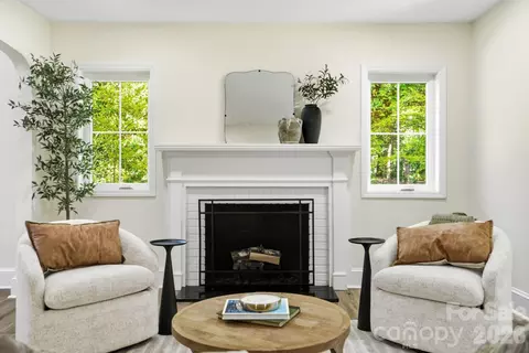 Living - 711 Concord Rd, Davidson, NC 28036 photo 2 of 5