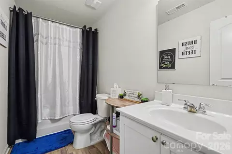 Bath - 347 Cornwall Dr, Salisbury, NC 28147 photo 2 of 3