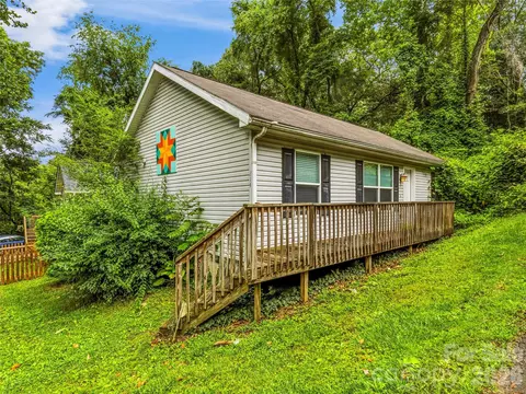 214 Short Michigan Ave, Asheville, NC 28806
