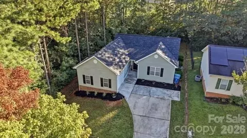 676 Continental Dr, Concord, NC 28025