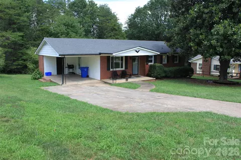 165 Springdale Dr, Spindale, NC 28160