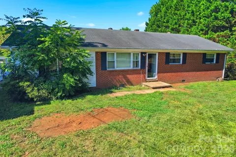 435 Jennings Rd, Statesville, NC 28625