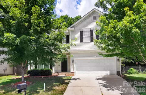 9055 Pembroke Ct, Fort Mill, SC 29707