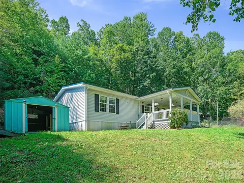 Exterior - 59 Sprinkle Dr, Spruce Pine, NC 28777 photo 4 of 10