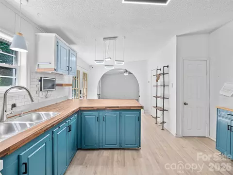 Kitchen - 59 Sprinkle Dr, Spruce Pine, NC 28777 photo 3 of 3