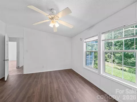 Bedroom - 59 Sprinkle Dr, Spruce Pine, NC 28777 photo 2 of 7