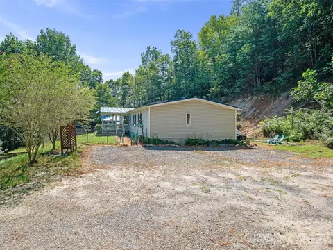 Exterior - 59 Sprinkle Dr, Spruce Pine, NC 28777 photo 6 of 10