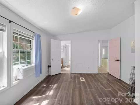 Bedroom - 59 Sprinkle Dr, Spruce Pine, NC 28777 photo 5 of 7