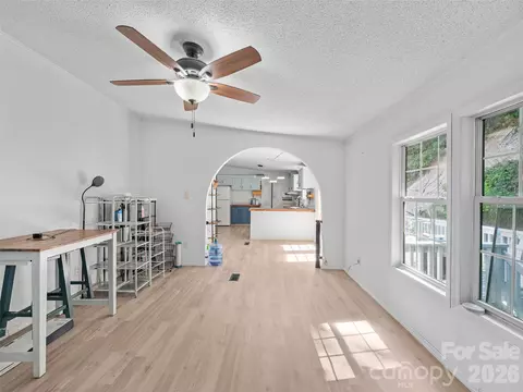 Living - 59 Sprinkle Dr, Spruce Pine, NC 28777 photo 1 of 5