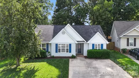5906 Meadow Hill Dr, Charlotte, NC 28212