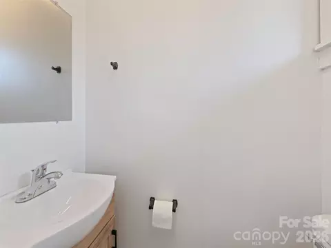 Bath - 70 Levi St, Clyde, NC 28721 photo 1 of 2