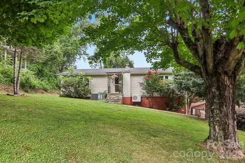 Boyd Avenue, Waynesville, NC 28786