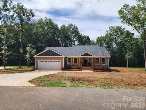 1940 Friendly 38 Ln #38, Newton, NC 28658