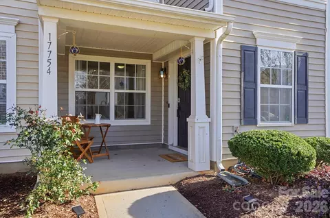 17754 Caldwell Track Dr, Cornelius, NC 28031