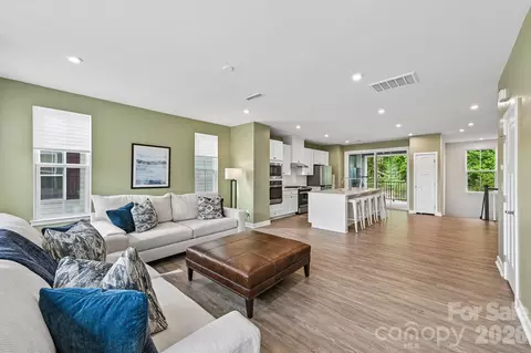 957 Portrush Ln, Tega Cay, SC 29708 photo 19