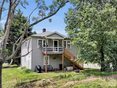 Exterior - 1114 Old Clyde Rd, Clyde, NC 28721 photo 2 of 5