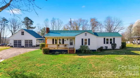 1406 Walt Arney Sw Rd SW, Lenoir, NC 28645