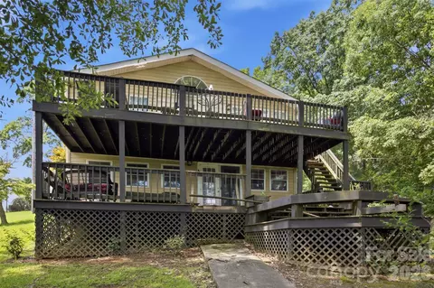 146 Duck Cove Rd, Belmont, NC 28012
