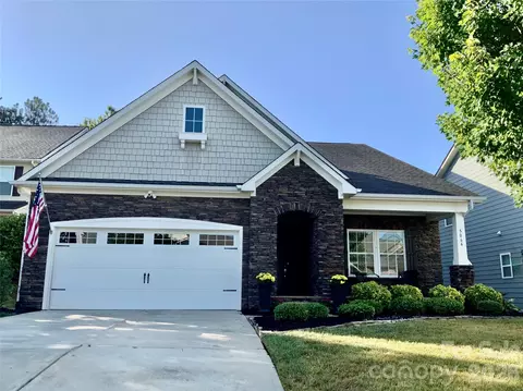 5064 Stonehill Ln, Matthews, NC 28104