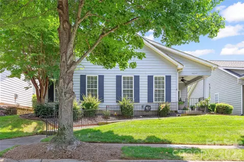 10047 Bishops Gate Blvd, Pineville, NC 28134