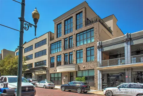 17 N Market 202 St #202, Asheville, NC 28801