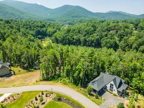 149 Riverbend Forest 6 Dr #6, Asheville, NC 28805