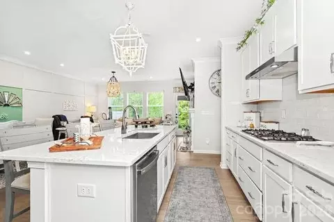 Kitchen - 534 Madison Falls Ct, Fort Mill, SC 29708 photo 4 of 4