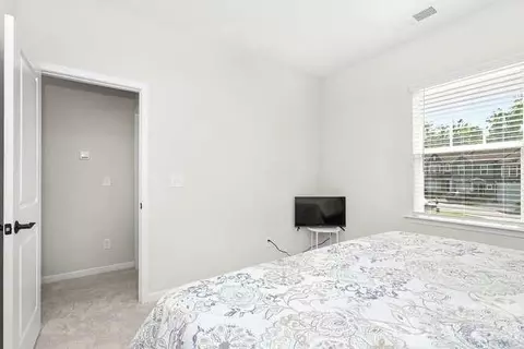 Bedroom - 534 Madison Falls Ct, Fort Mill, SC 29708 photo 4 of 5
