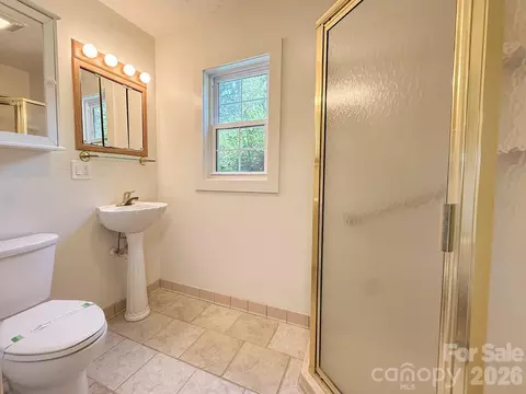 Bath - 331 Probart St, Brevard, NC 28712 photo 1 of 1