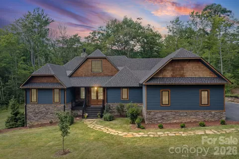 289 Linville River Dr, Linville, NC 28646