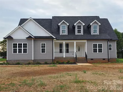 5517 Harvest Hills Rd, Bessemer City, NC 28016