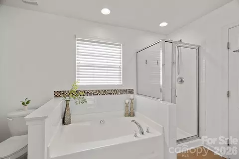 Bath - 745 Prospect Ln, Fort Mill, SC 29708 photo 2 of 3